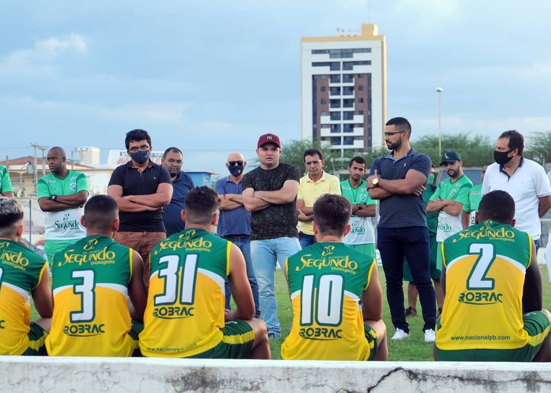 camisa nacional de patos