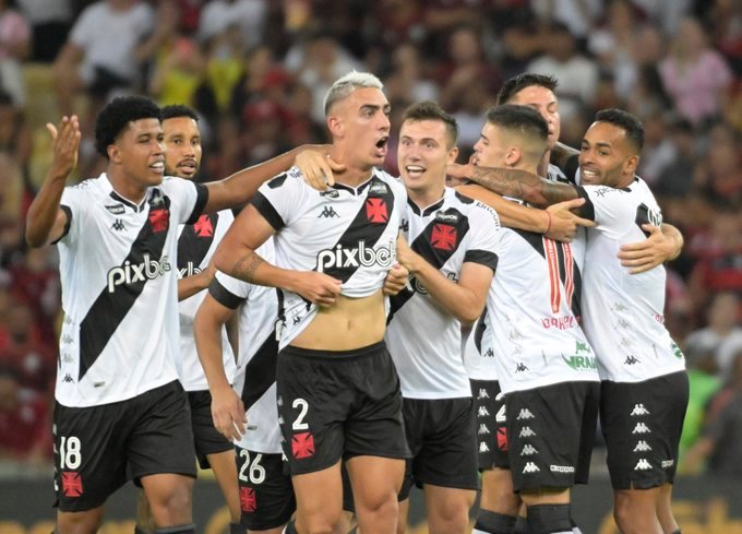 Tiquinho se acerta com grande clube brasileiro e define onde vai jogar até  2025 - SóEsporte