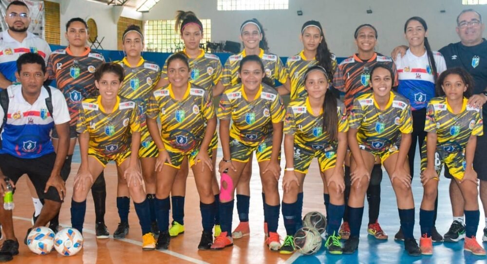 Jogos Escolares: fase municipal tem campeões no futsal feminino